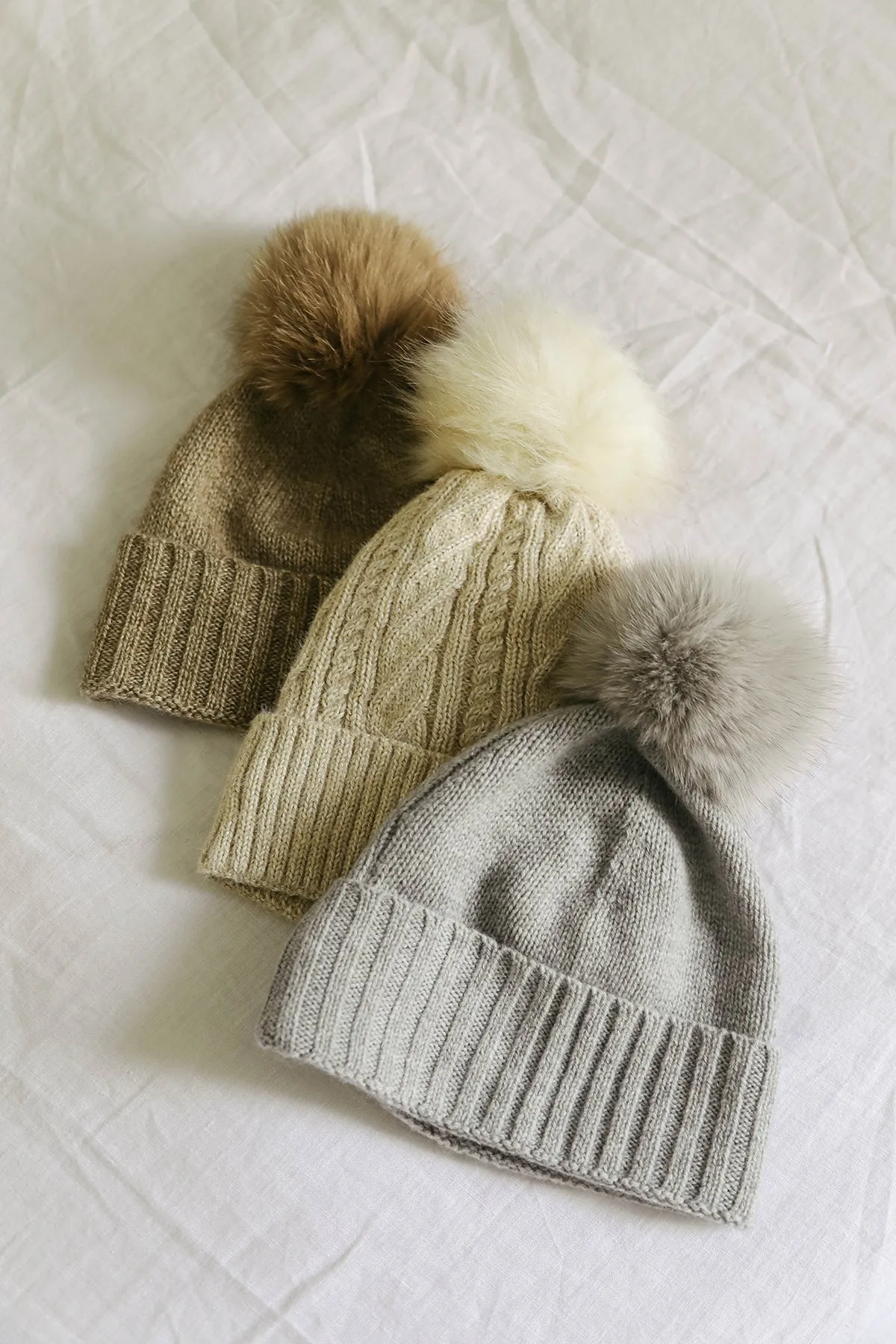 CLASSIC CABLE LINED POM BEANIE