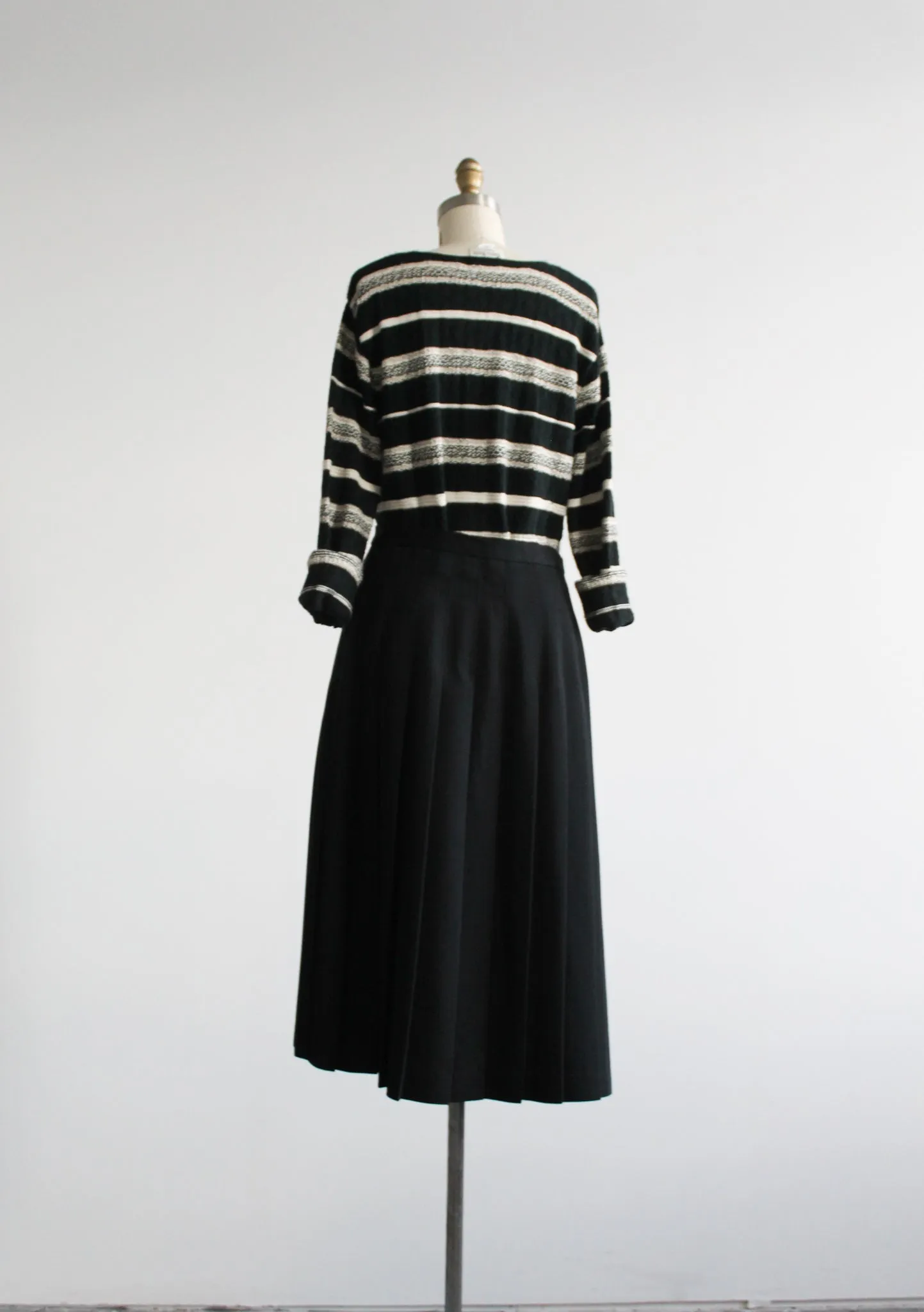 eclipse pleated skirt