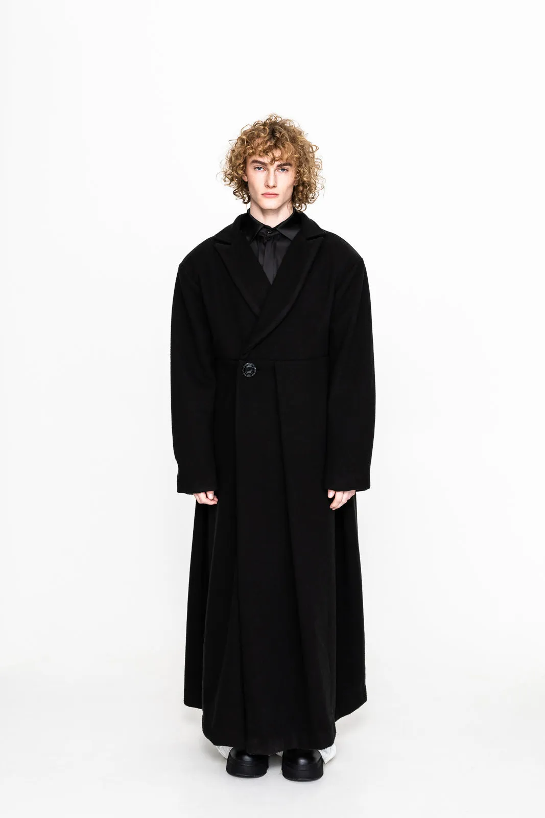 Erbe Coat Black