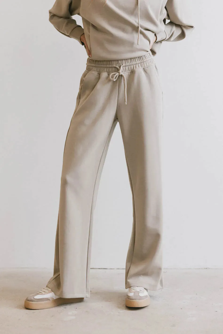 Flow State Pants in Taupe