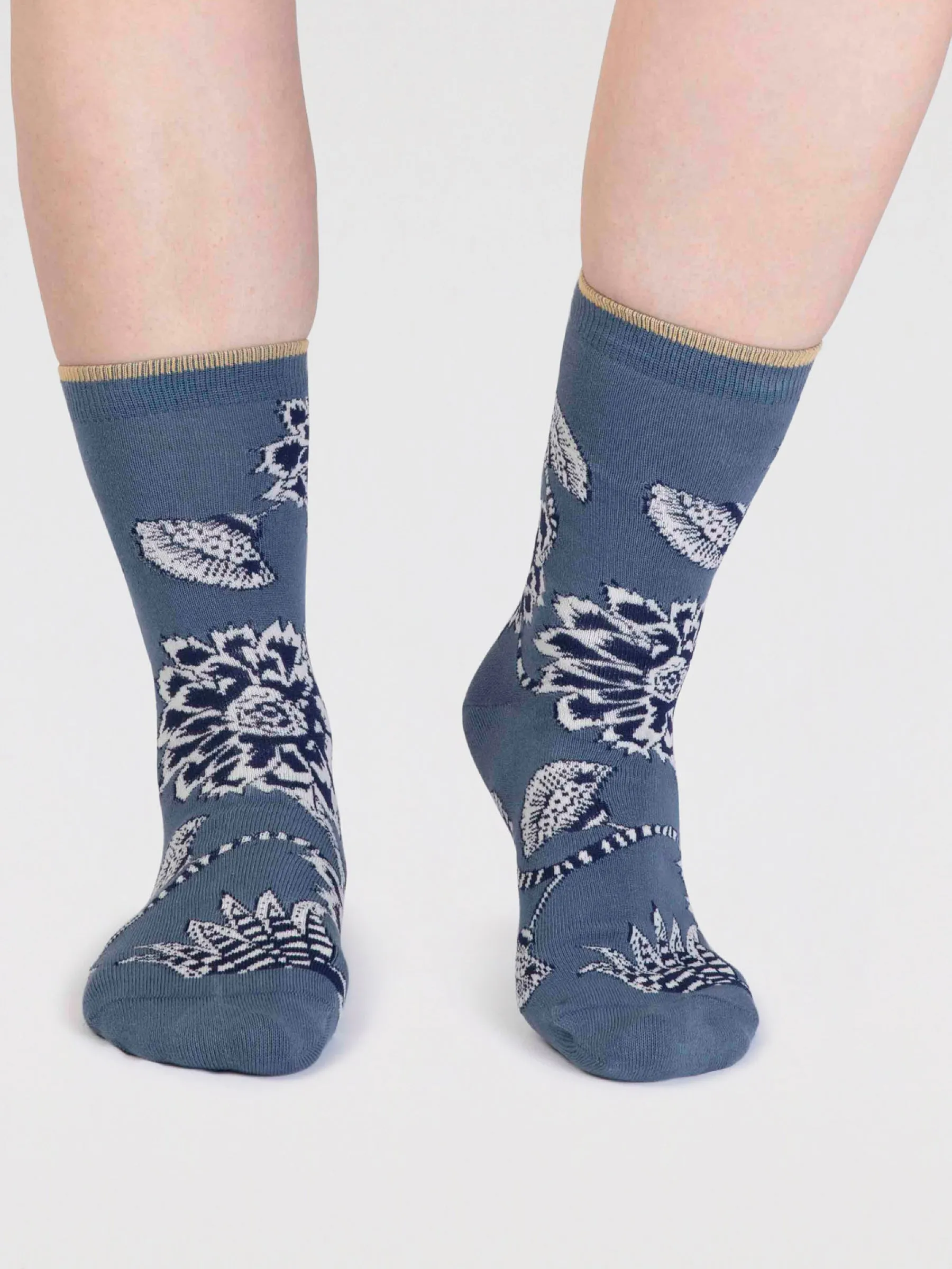 Freja Organic Cotton Abstract Flower Socks - Misty Blue