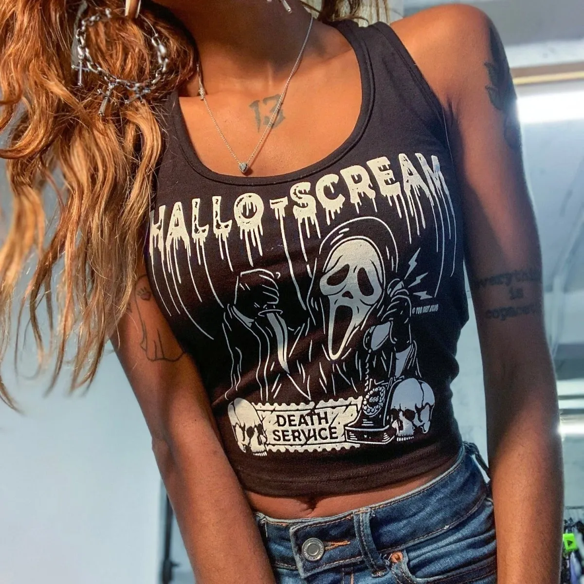 Hallo Scream Cropped Tank Top