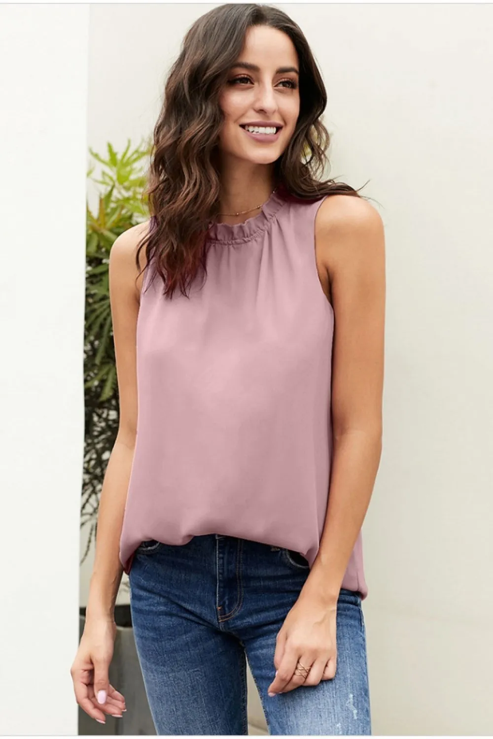 Loose Lace Collar Pleated Tank Top