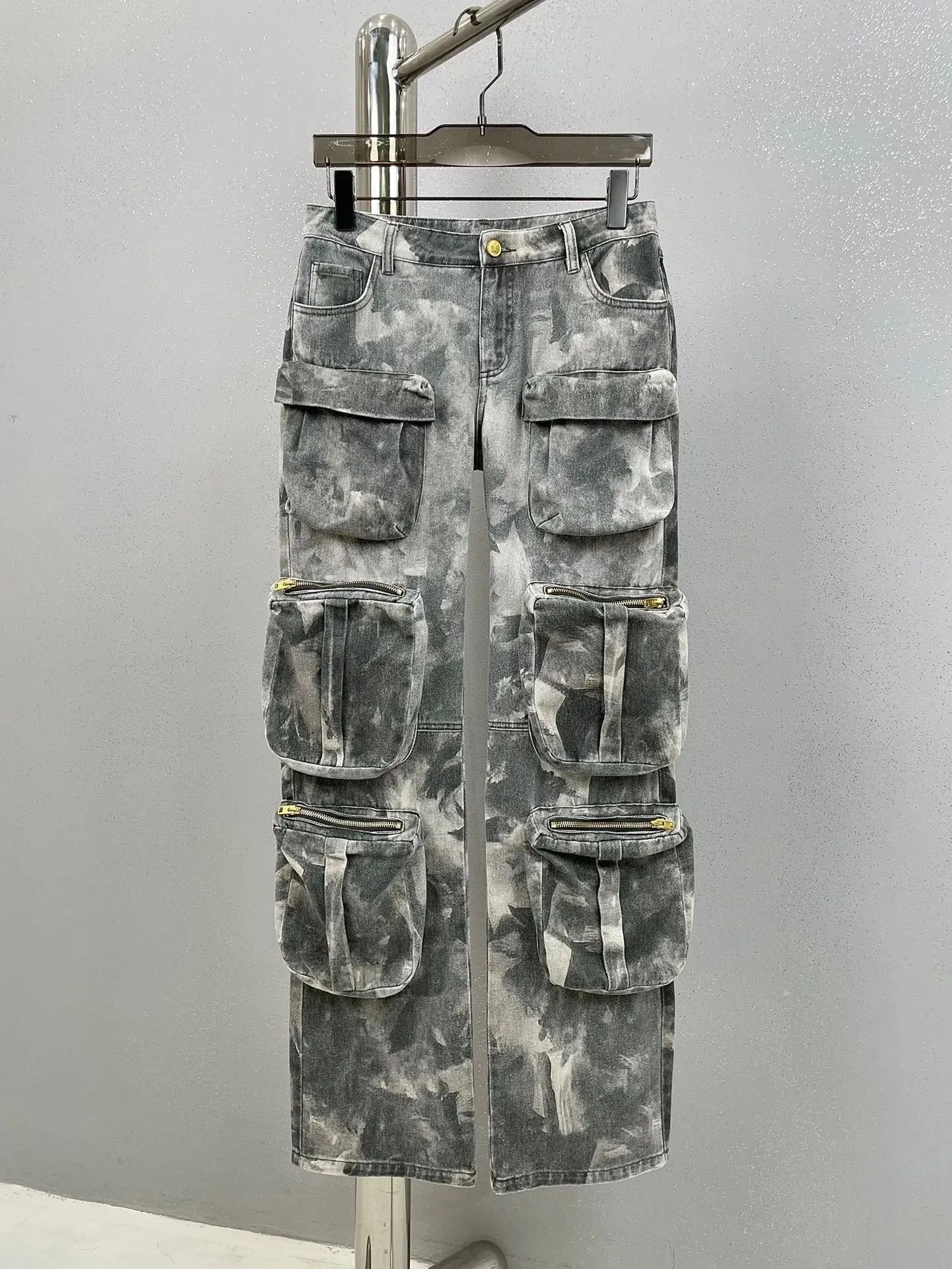 Men's White Multi-Pocket Camouflage Cargo Pants