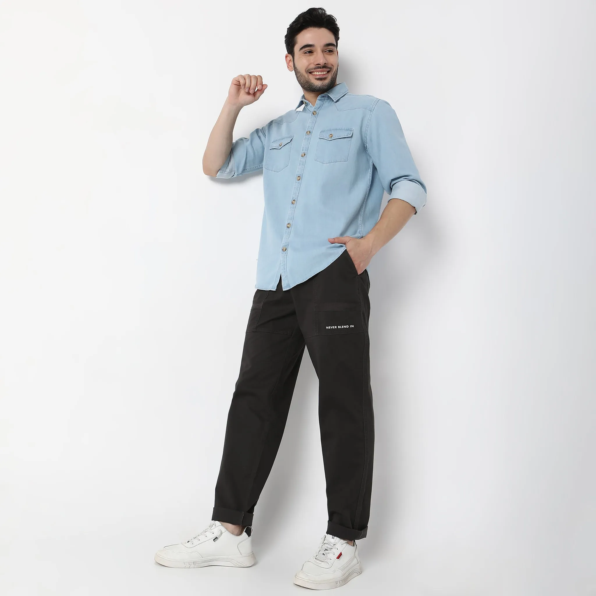 Mid Rise Signature Cargo Pants