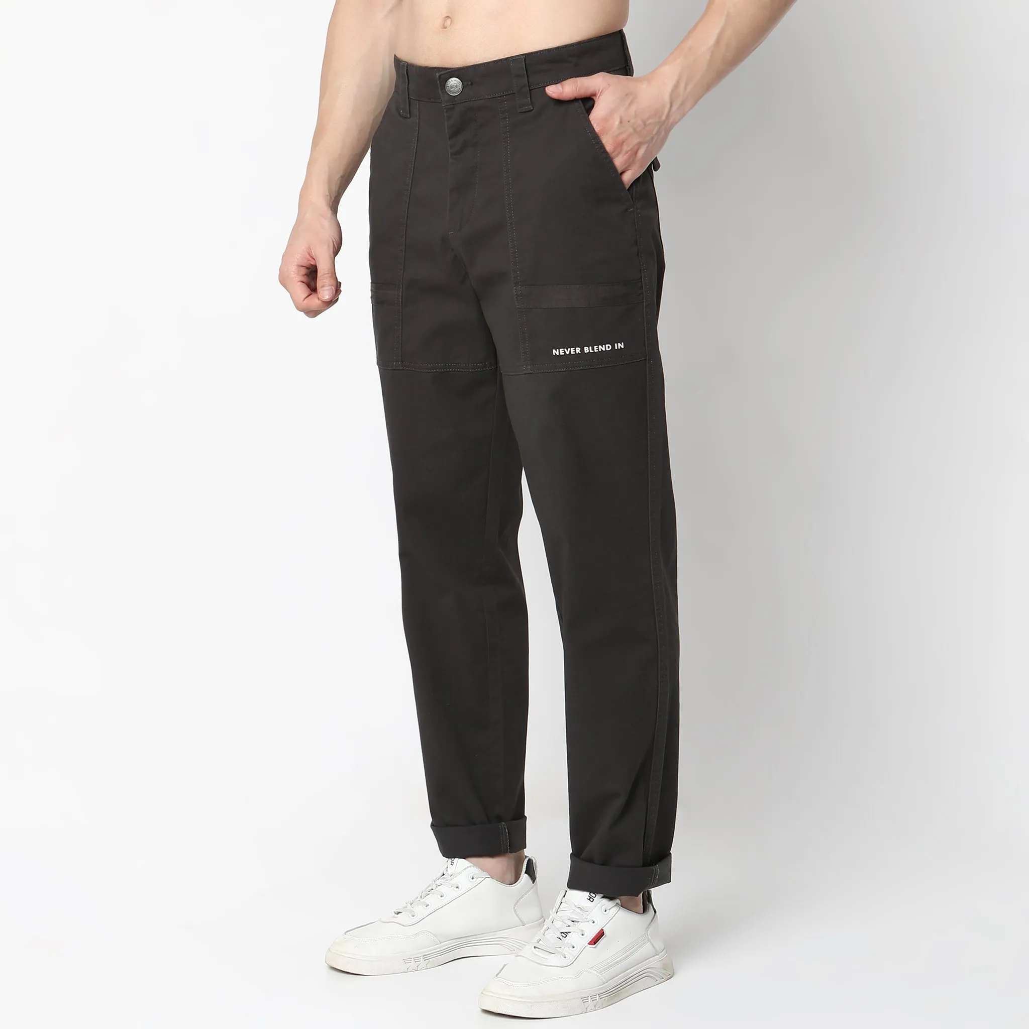 Mid Rise Signature Cargo Pants