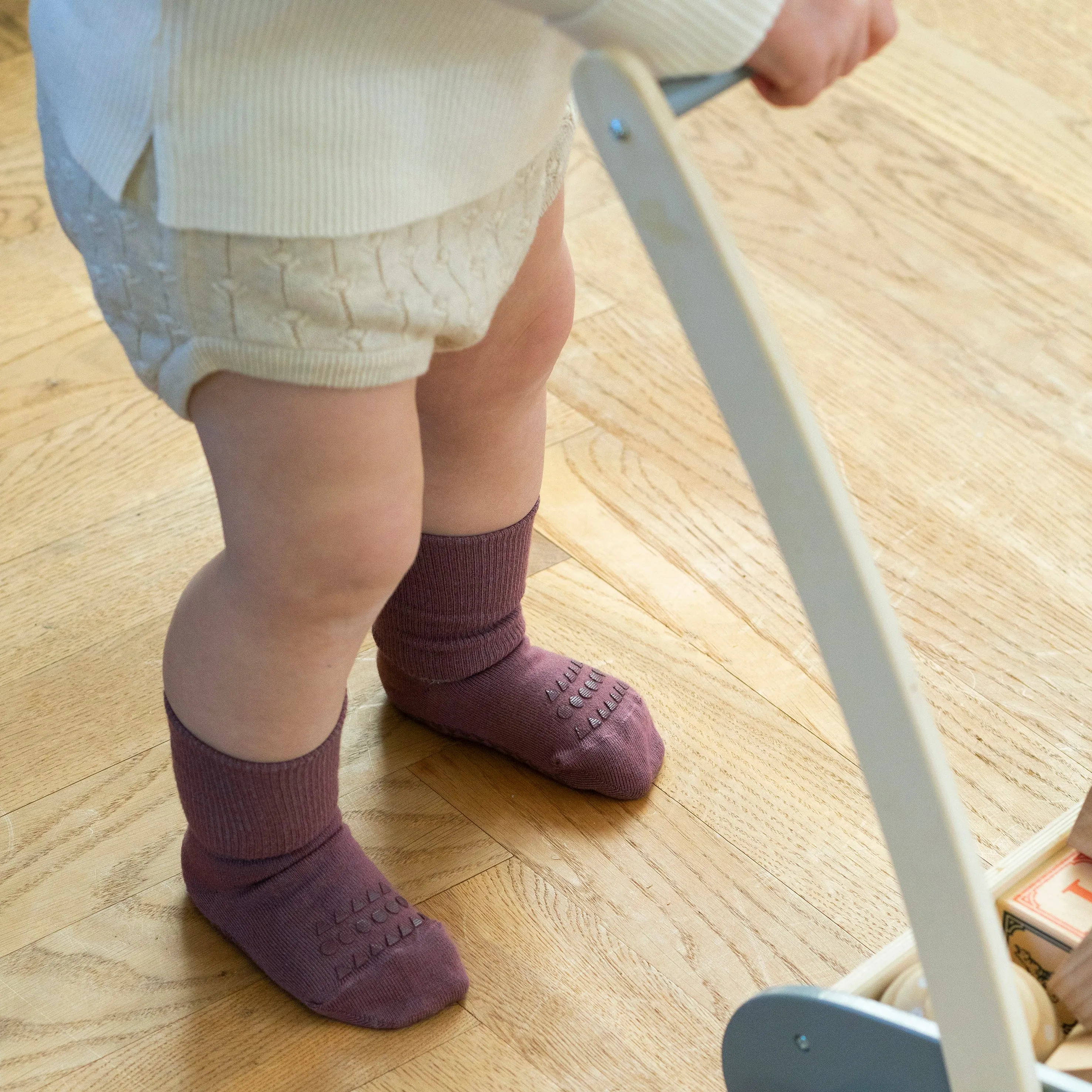 Non-Slip Grip Socks - Bamboo - Misty Plum