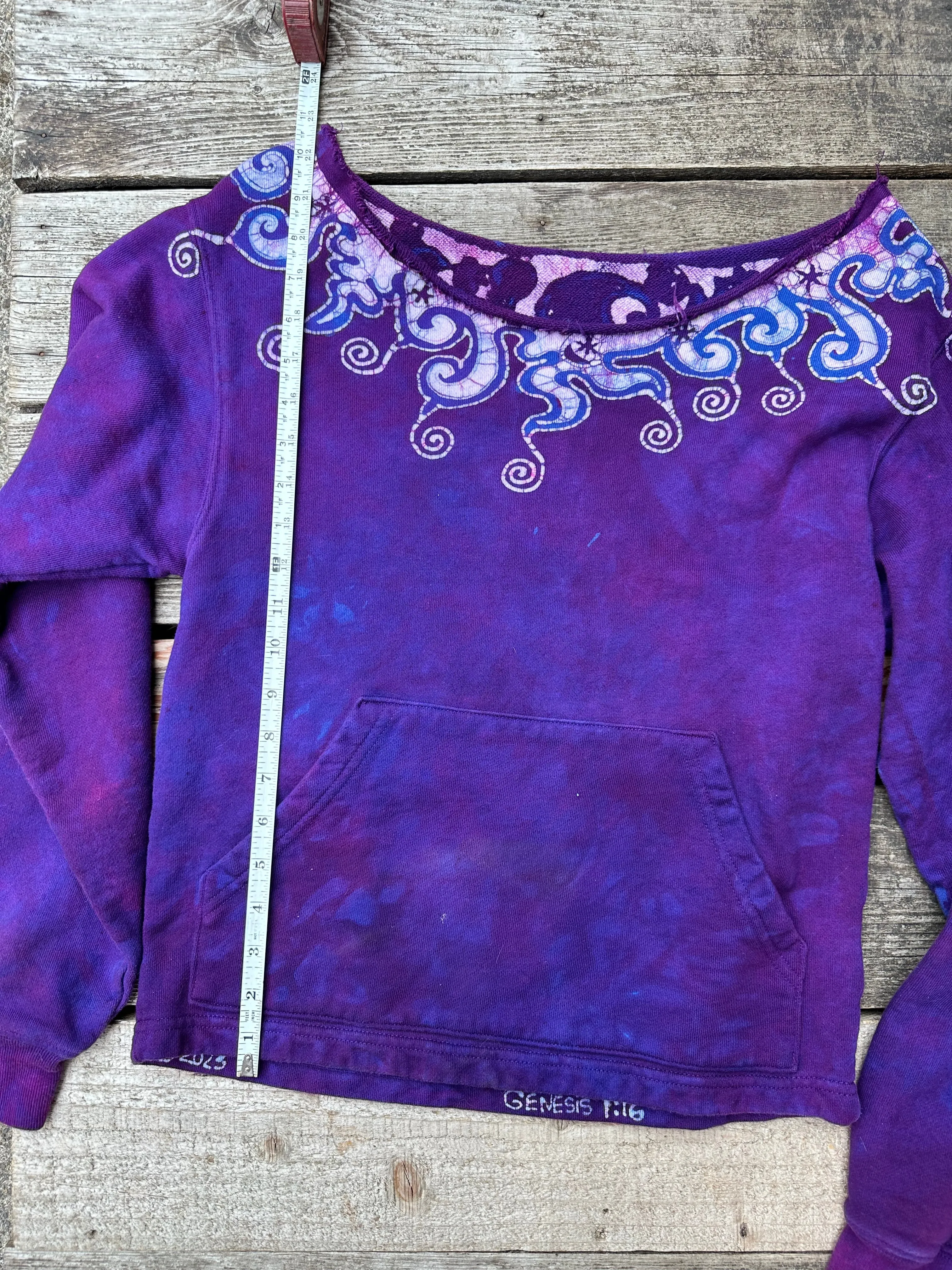 Purple Flames Batik Necklace Long Sleeve Pullover Tee