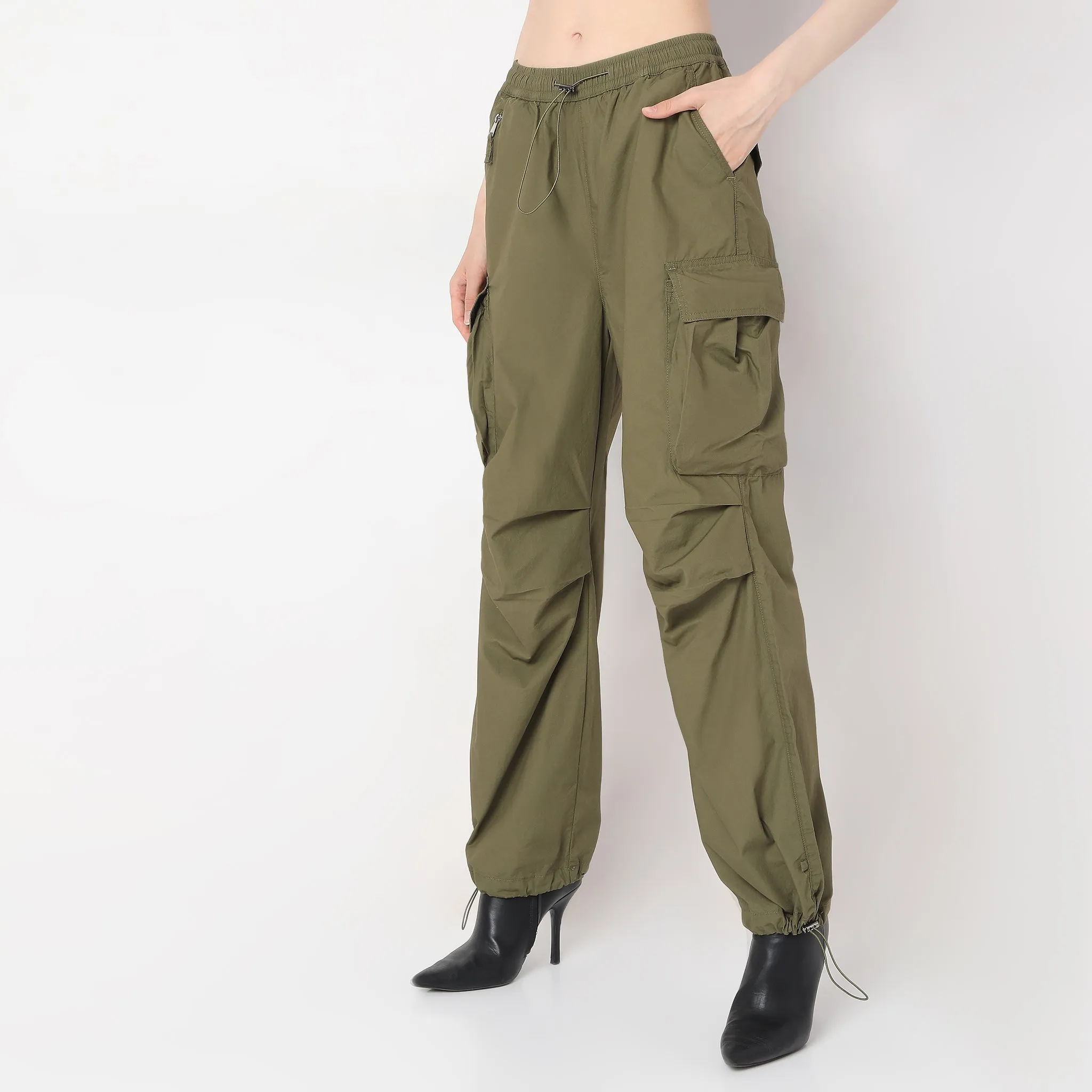 Relaxed Fit High Rise Cargos