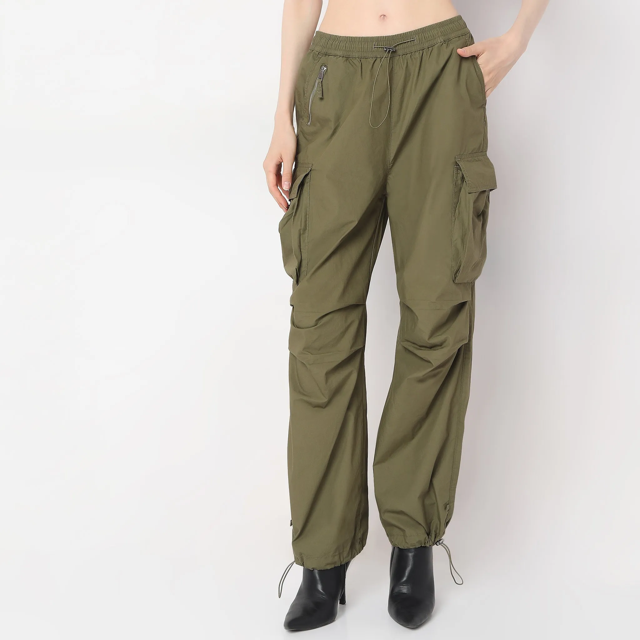 Relaxed Fit High Rise Cargos