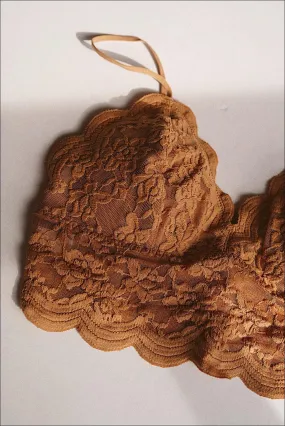 Scalloped Lace Brami