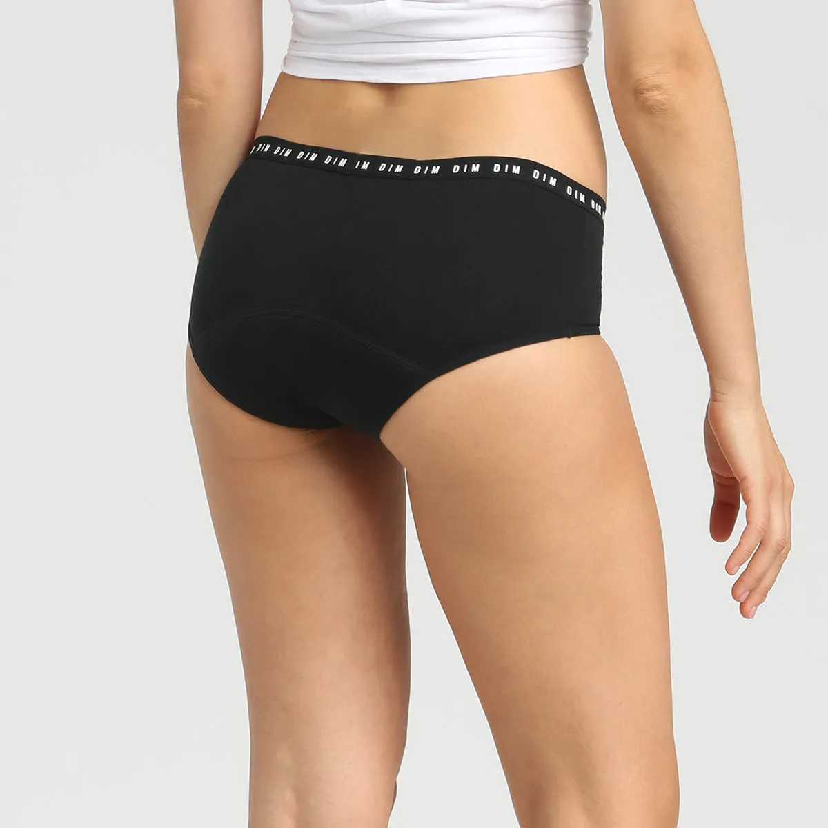 Shorty menstruel lavable en coton bio noir Flux moyen Dim Protect