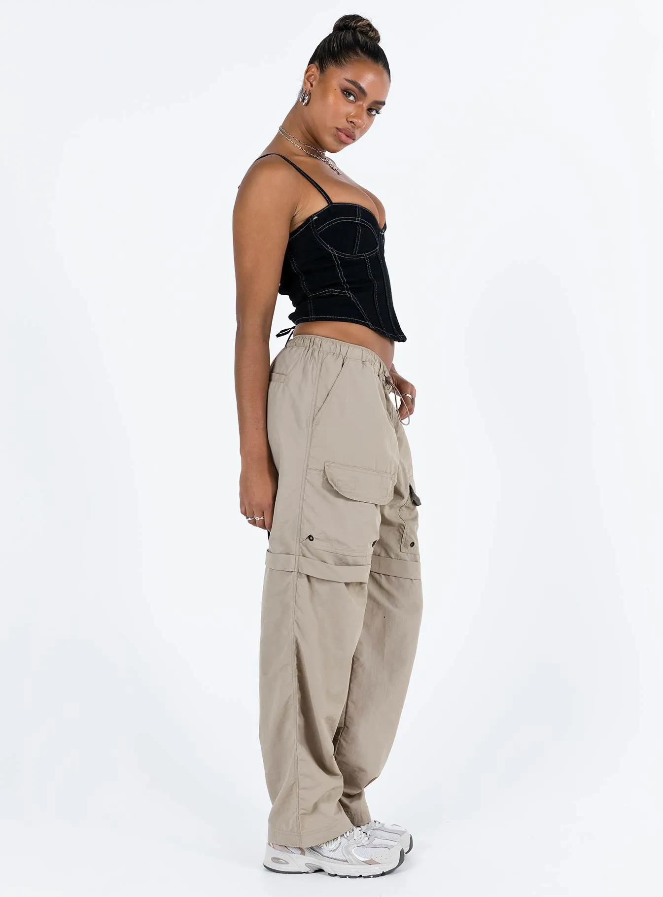 Stefanni Cargo Pants Beige